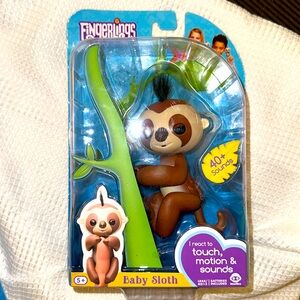 NWT Fingerlings Sloth 🦥 Kingsley NEW